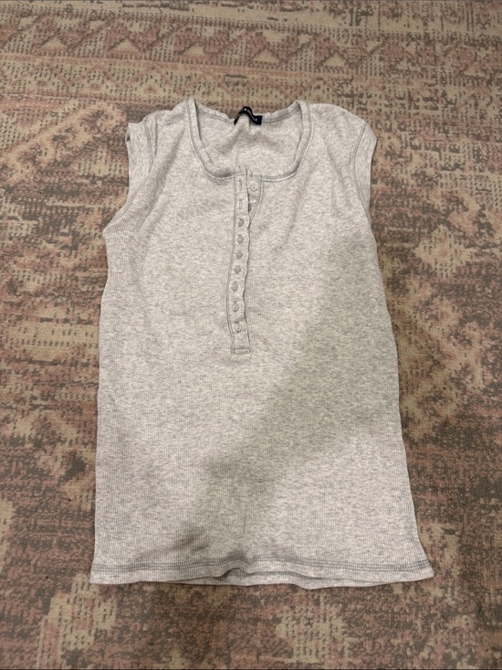 Brandy Melville Tops - Brandy Melville button down top